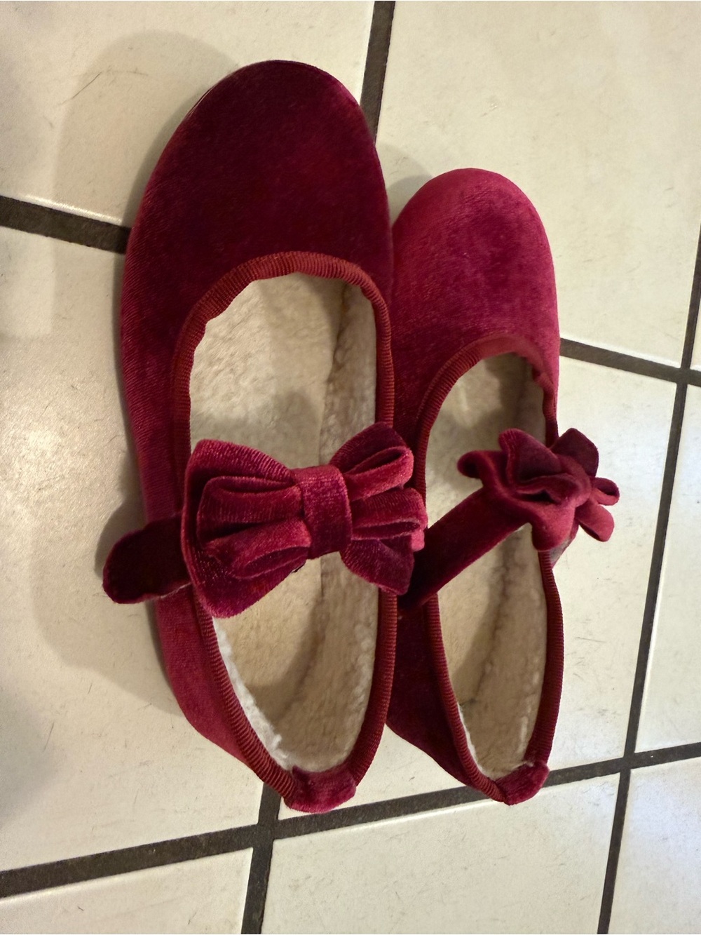 Brand New Burgundy Velvet Slippers / Ballet Flats - US 5